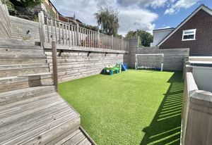 Photo 16- click for photo gallery